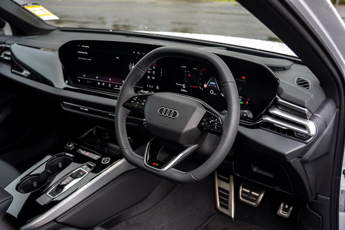 2025 Audi A5 TFSI 200kW S line B10