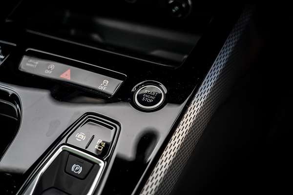 2025 Audi A5 TFSI 200kW S line B10