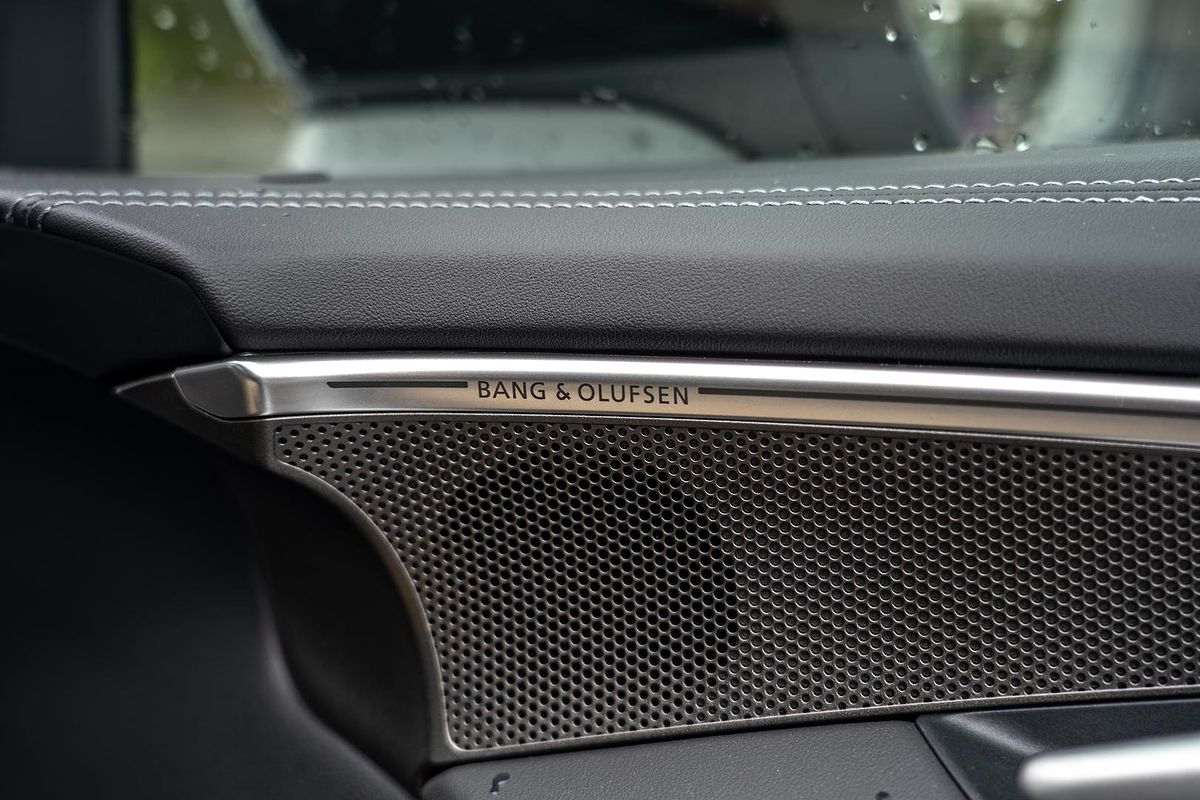 2025 Audi A5 TFSI 200kW S line B10