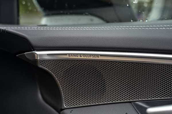 2025 Audi A5 TFSI 200kW S line B10