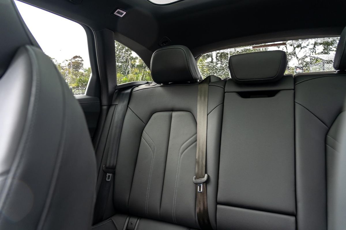 2025 Audi A5 TFSI 200kW S line B10