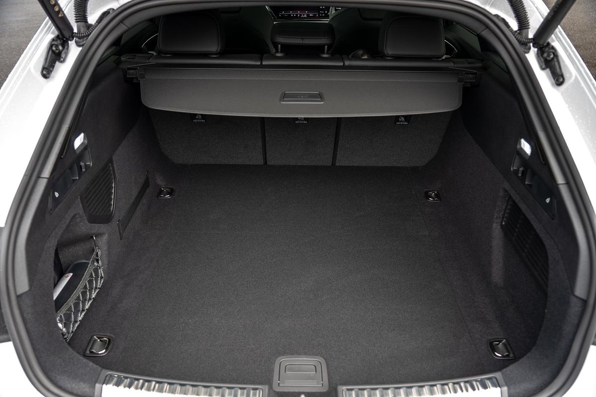 2025 Audi A5 TFSI 200kW S line B10