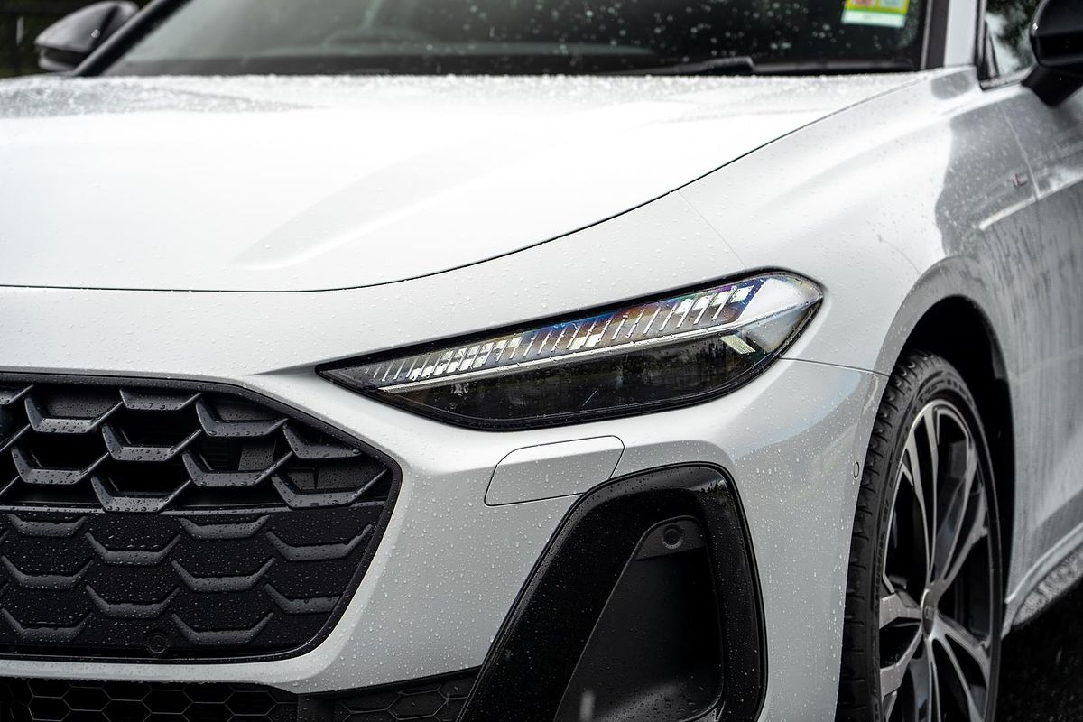 2025 Audi A5 TFSI 200kW S line B10