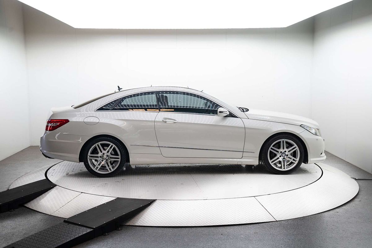 2009 Mercedes-Benz E-Class E500 Avantgarde C207