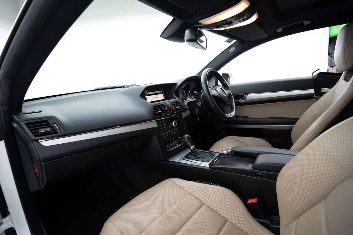 2009 Mercedes-Benz E-Class E500 Avantgarde C207