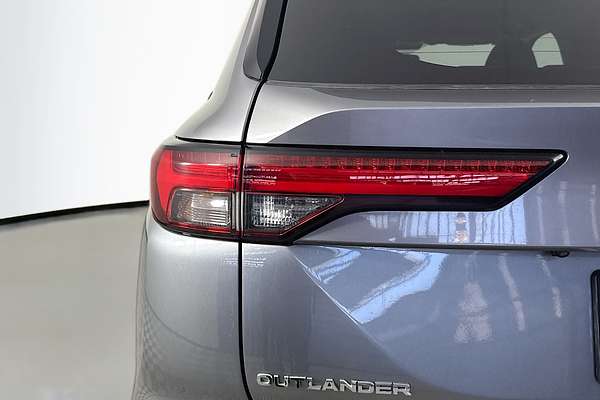 2021 Mitsubishi Outlander LS ZM