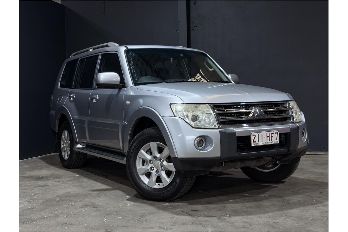 2009 Mitsubishi Pajero GLS NT
