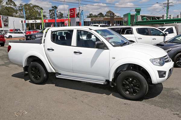 2014 Mitsubishi Triton GLX MN 4X4