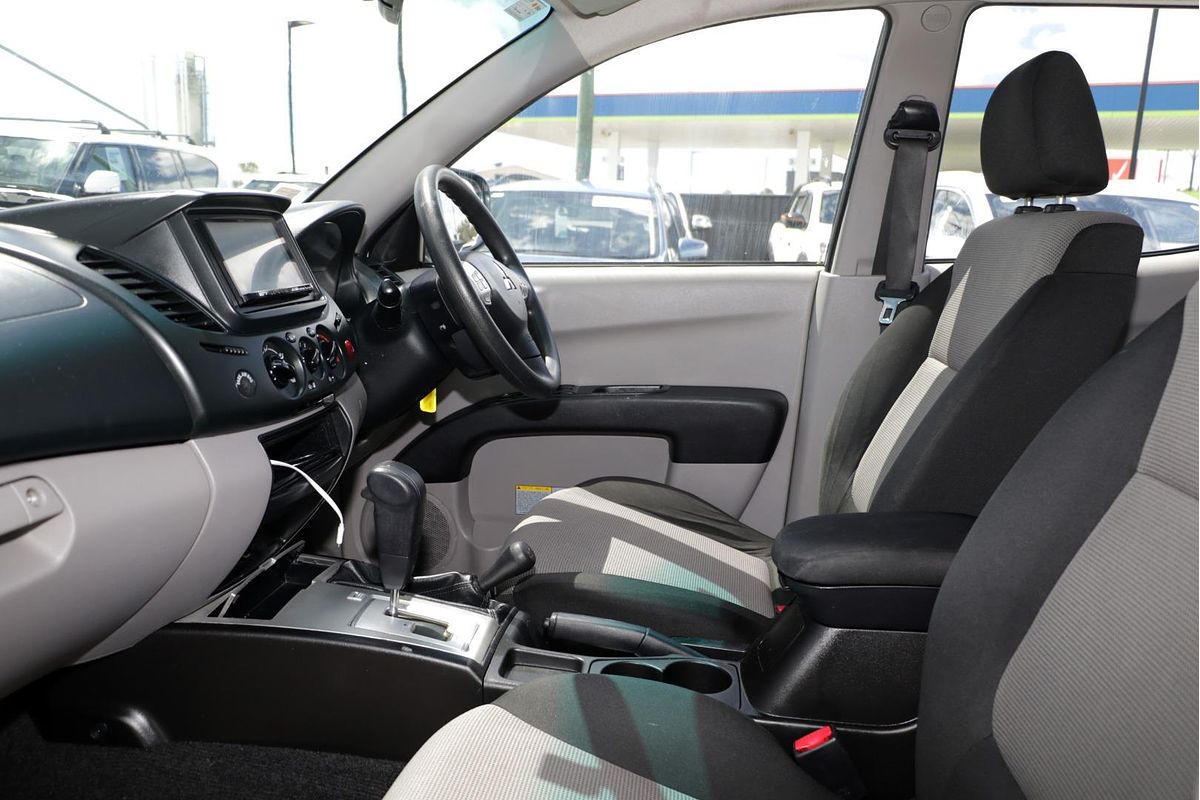 2014 Mitsubishi Triton GLX MN 4X4