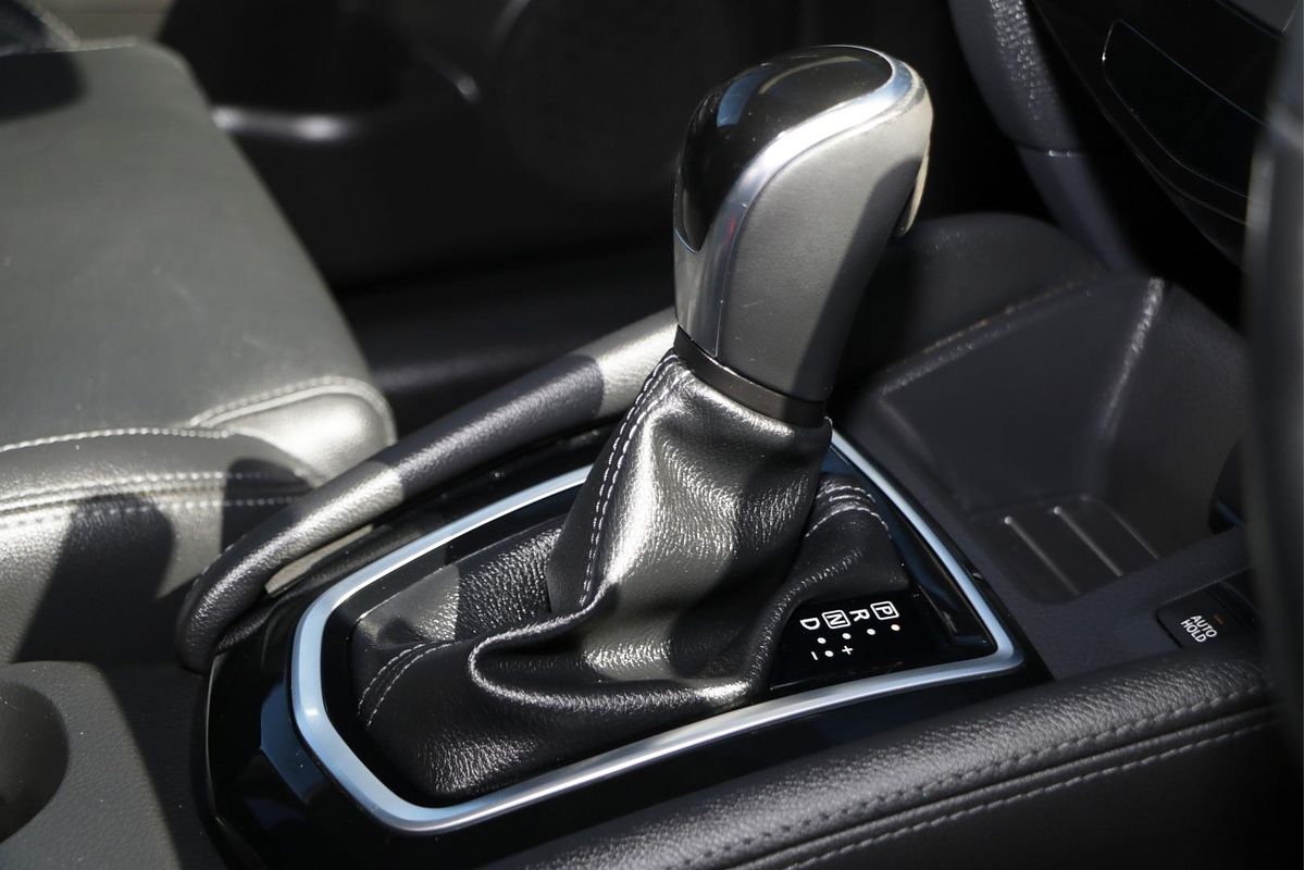 2019 Nissan QASHQAI ST-L J11 Series 2