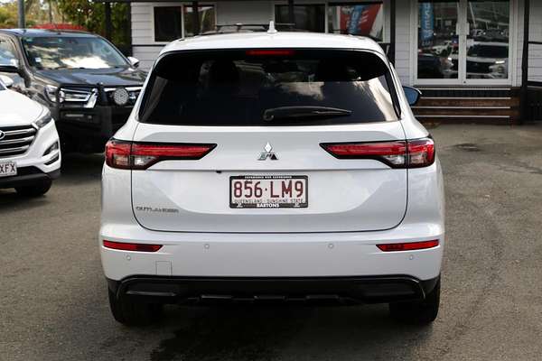 2024 Mitsubishi Outlander LS ZM