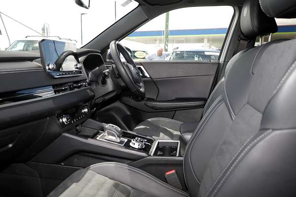 2024 Mitsubishi Outlander LS ZM