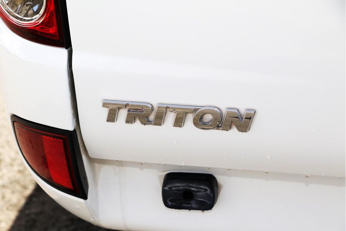 2014 Mitsubishi Triton GLX MN 4X4