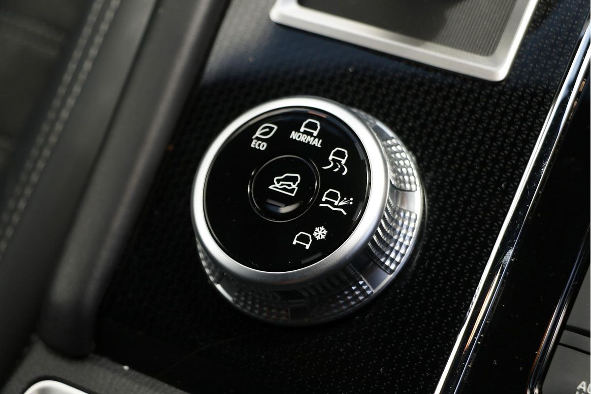 2024 Mitsubishi Outlander LS ZM