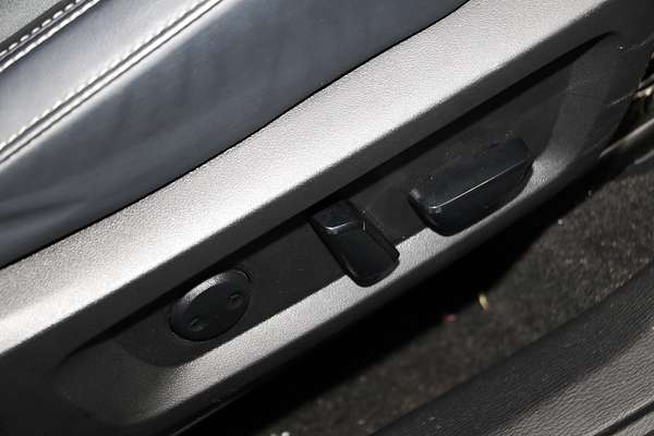 2024 Mitsubishi Outlander LS ZM