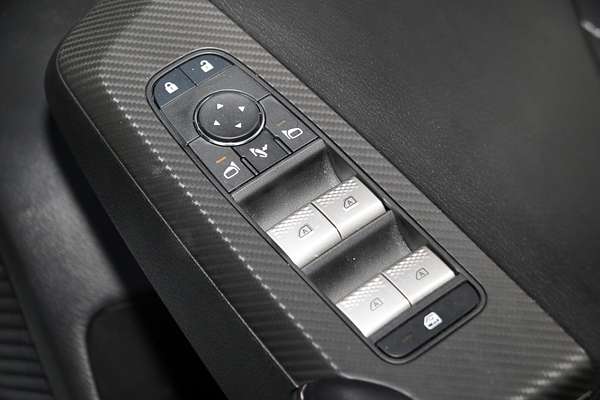 2024 Mitsubishi Outlander LS ZM