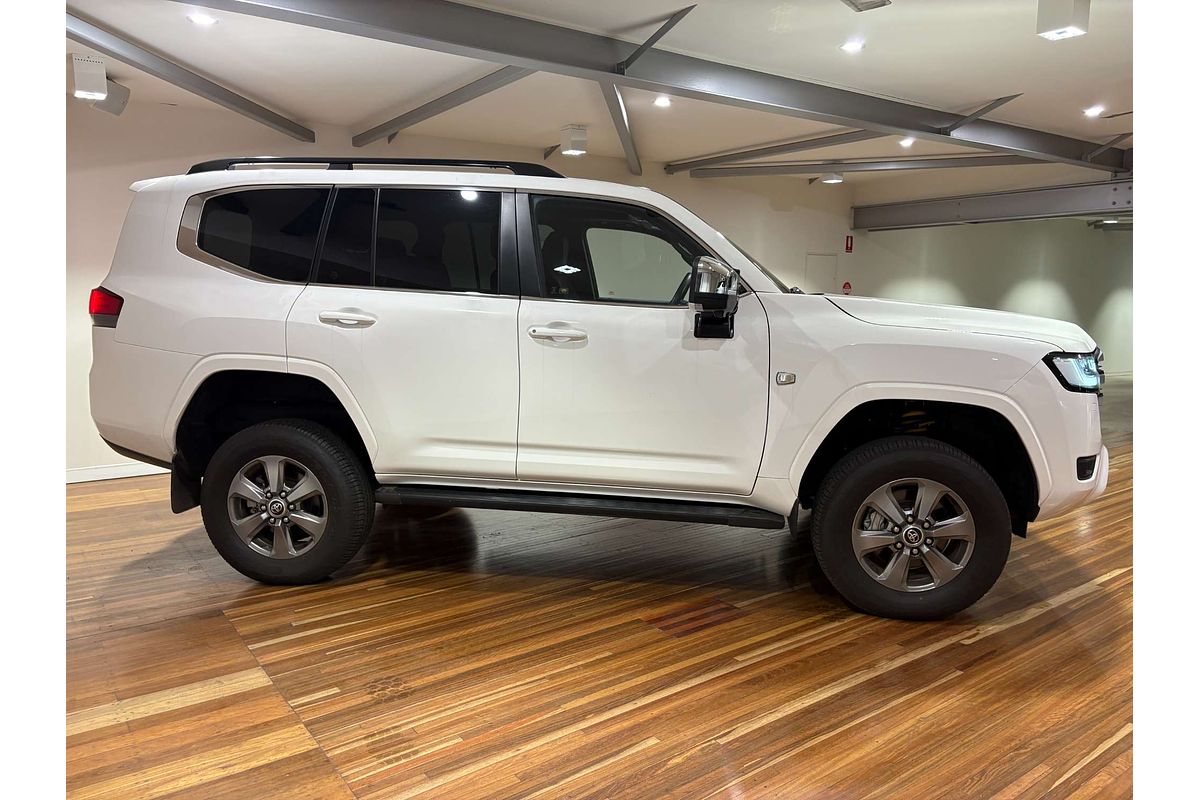 2022 Toyota Landcruiser VX FJA300R