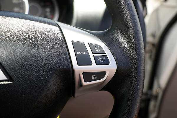 2014 Mitsubishi Triton GLX MN 4X4