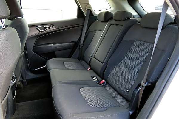 2022 Kia Sportage S NQ5