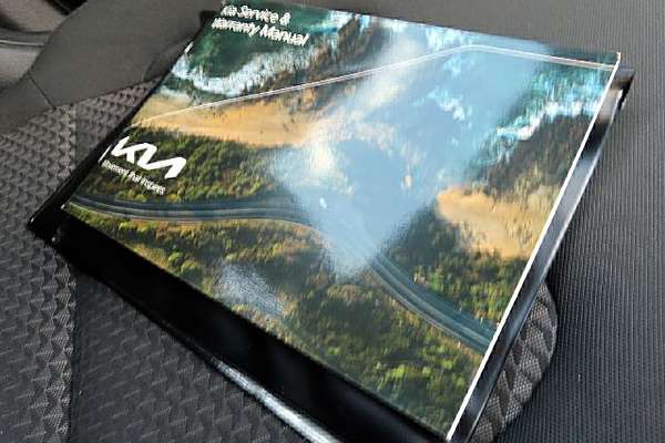 2022 Kia Sportage S NQ5