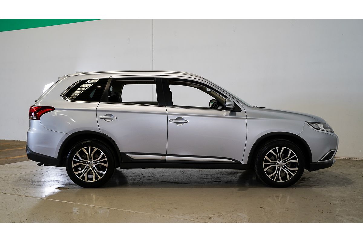 2016 Mitsubishi Outlander LS Safety Pack ZK