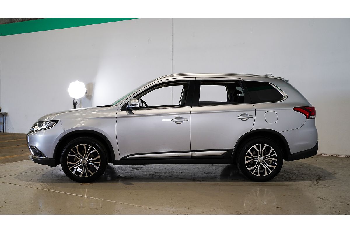 2016 Mitsubishi Outlander LS Safety Pack ZK