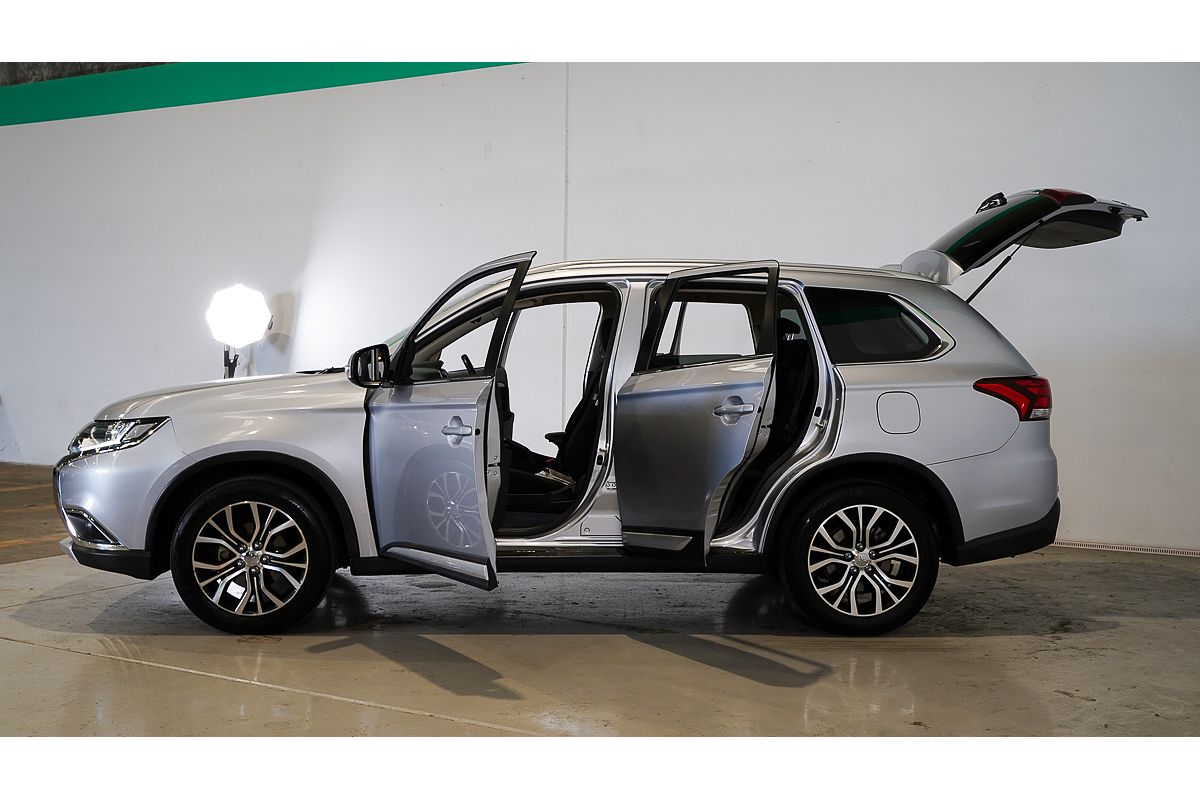 2016 Mitsubishi Outlander LS Safety Pack ZK