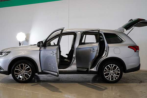 2016 Mitsubishi Outlander LS Safety Pack ZK