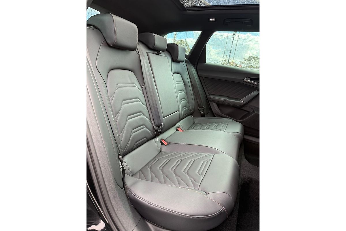 2025 CUPRA Leon VZe KL