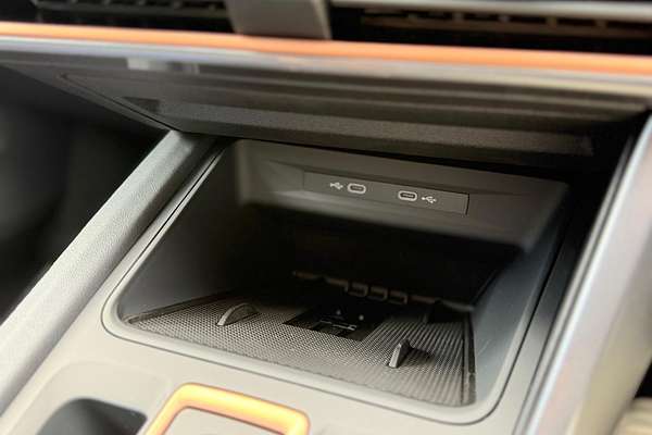 2025 CUPRA Leon VZe KL