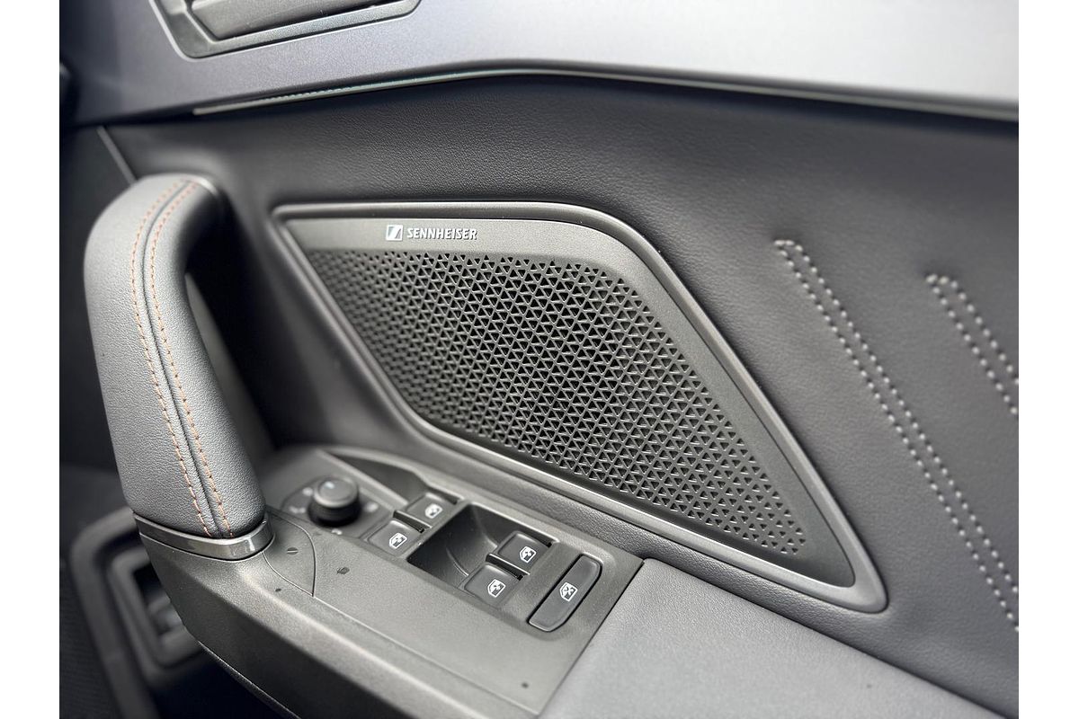 2025 CUPRA Leon VZe KL