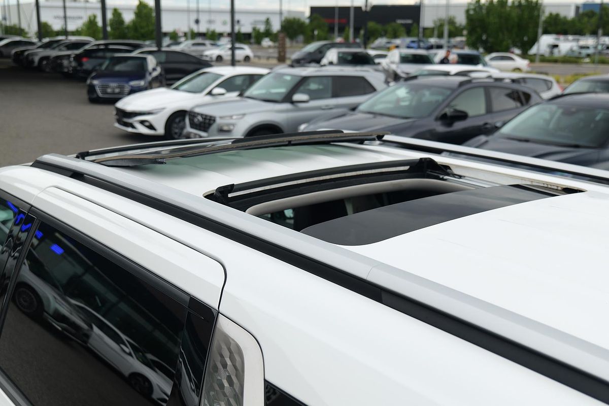 2023 Kia Carnival Special Edition KA4