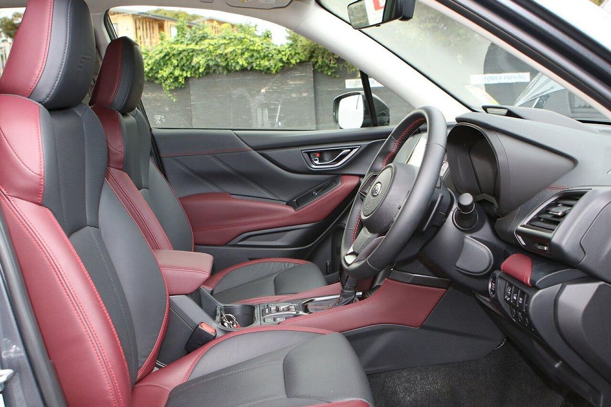 2025 Subaru Forester STI Sport S5