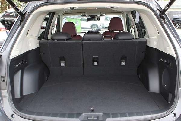 2025 Subaru Forester STI Sport S5