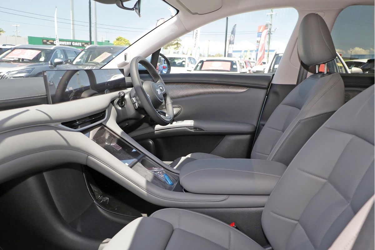 2025 MG IM6 Premium S12L