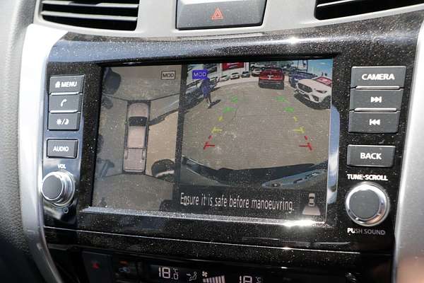 2025 Nissan Navara ST-X D23 4X4