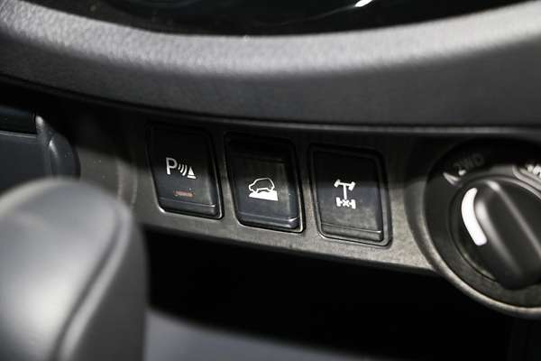 2025 Nissan Navara ST-X D23 4X4