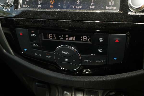 2025 Nissan Navara ST-X D23 4X4