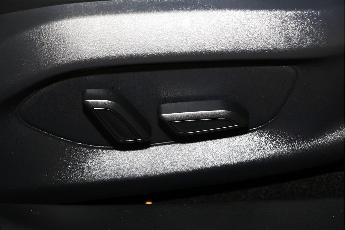 2024 MG MG4 Essence 64 MEH32