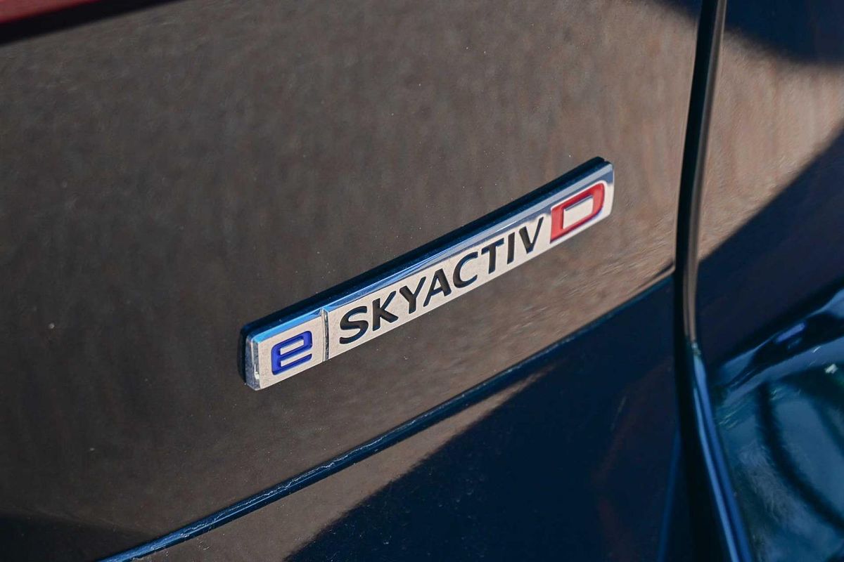 2025 Mazda CX-90 D50e Azami KK