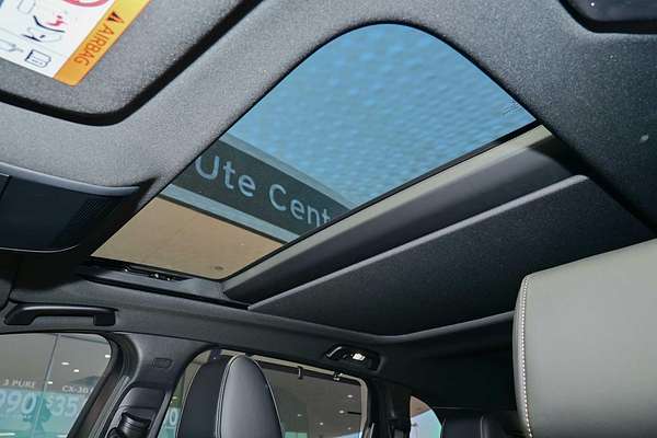 2025 Mazda CX-90 D50e Azami KK