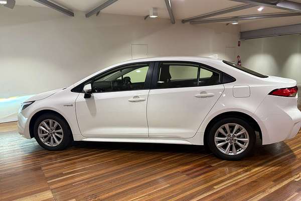 2024 Toyota Corolla Ascent Sport Hybrid ZWE219R