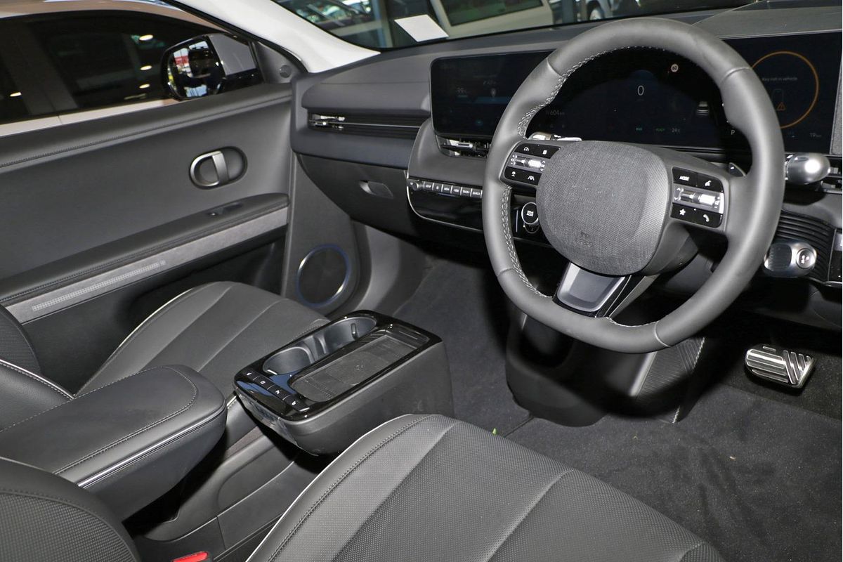 2025 Hyundai IONIQ 5 DYNAMIQ NE.V5