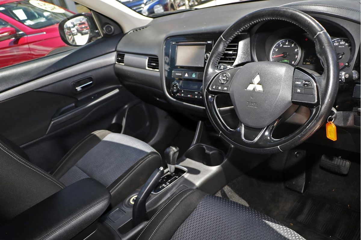 2015 Mitsubishi Outlander LS ZK