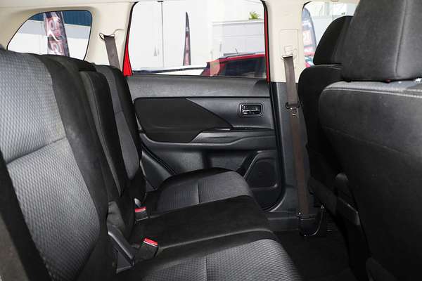 2015 Mitsubishi Outlander LS ZK