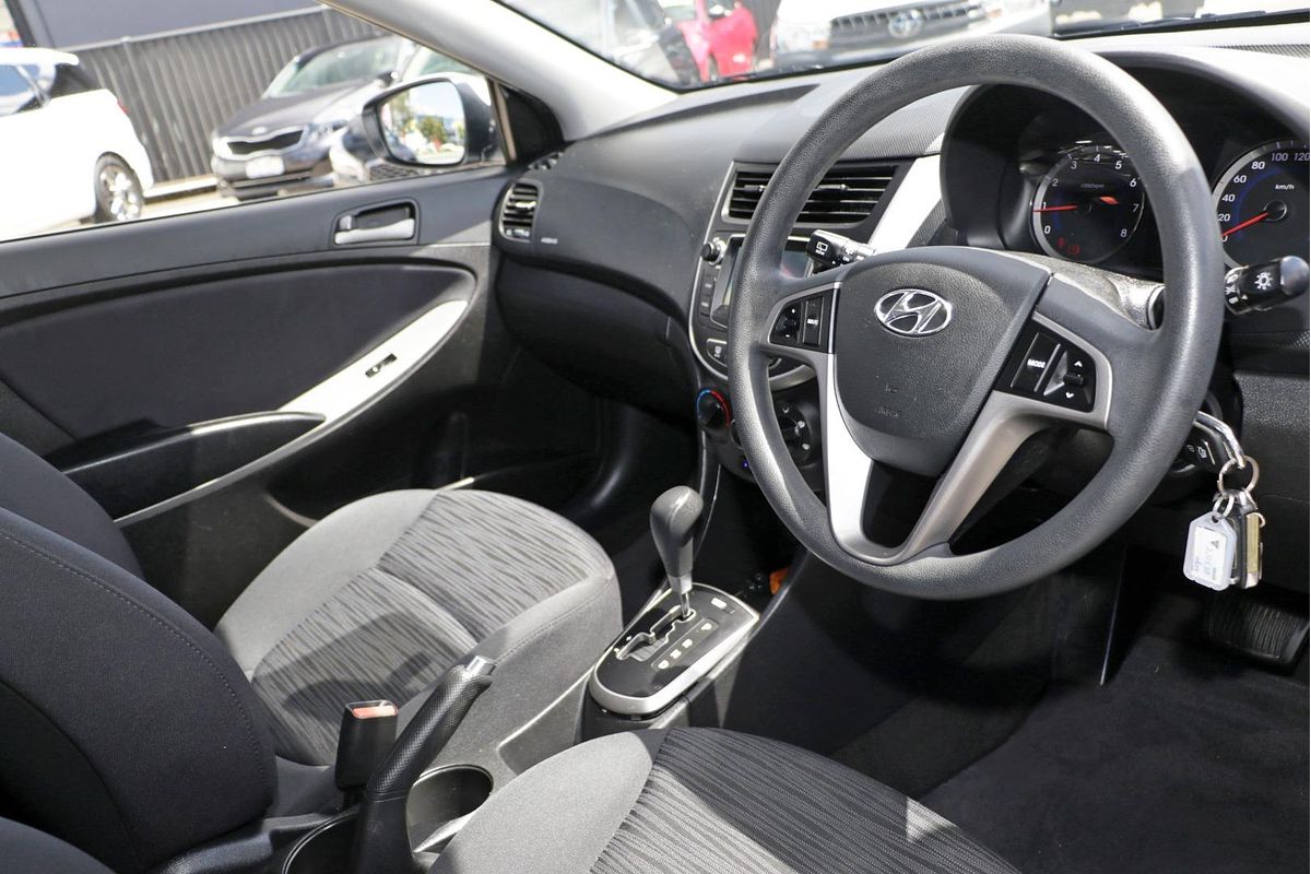 2016 Hyundai Accent Active RB4