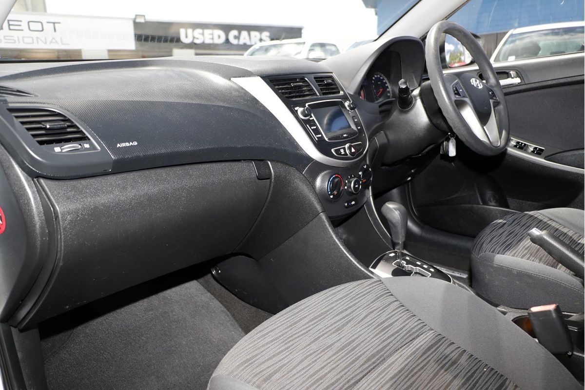 2016 Hyundai Accent Active RB4