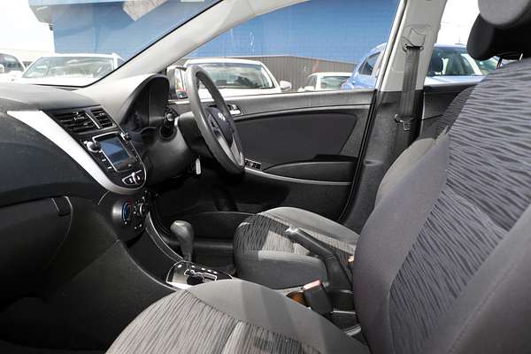 2016 Hyundai Accent Active RB4