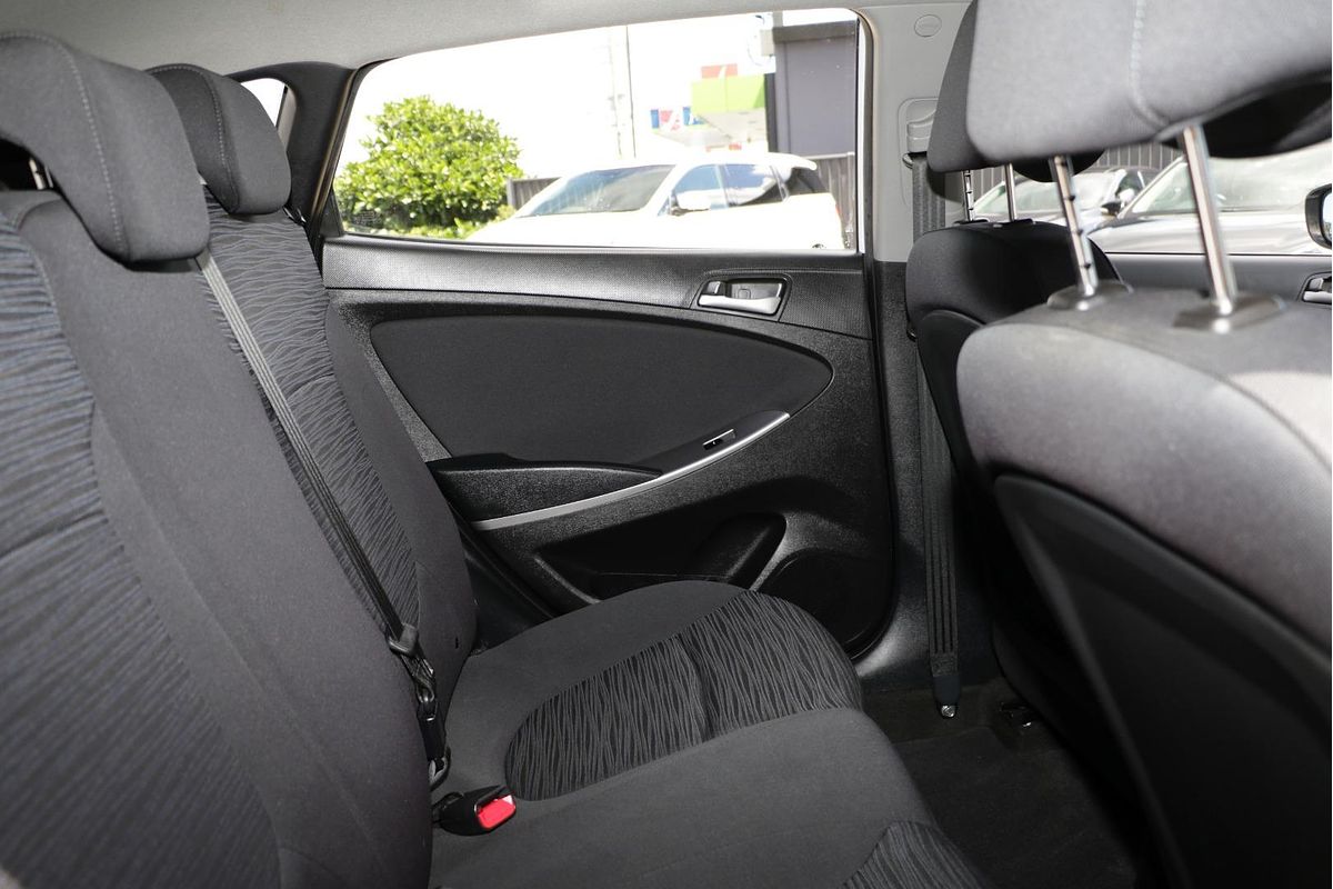 2016 Hyundai Accent Active RB4