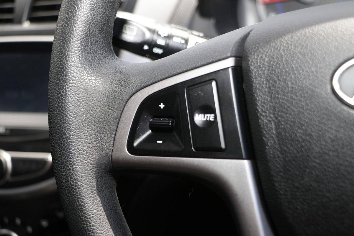 2016 Hyundai Accent Active RB4